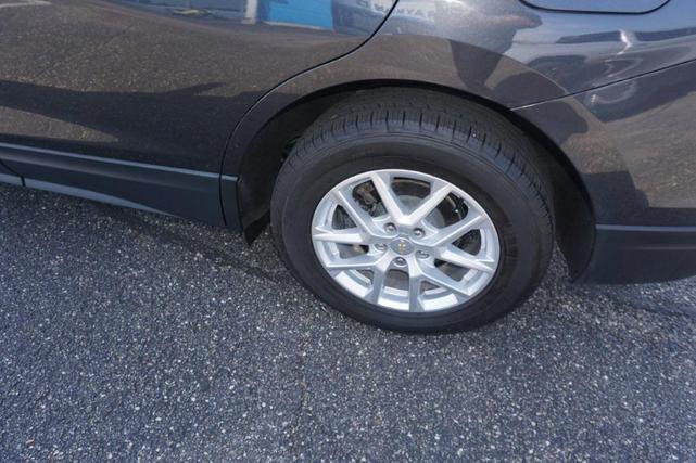 Photo of 2022 Iron Gray Metallic Chevrolet Equinox
