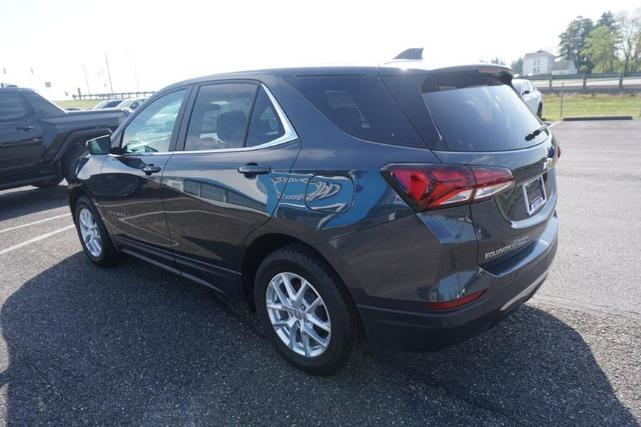 Photo of 2022 Iron Gray Metallic Chevrolet Equinox