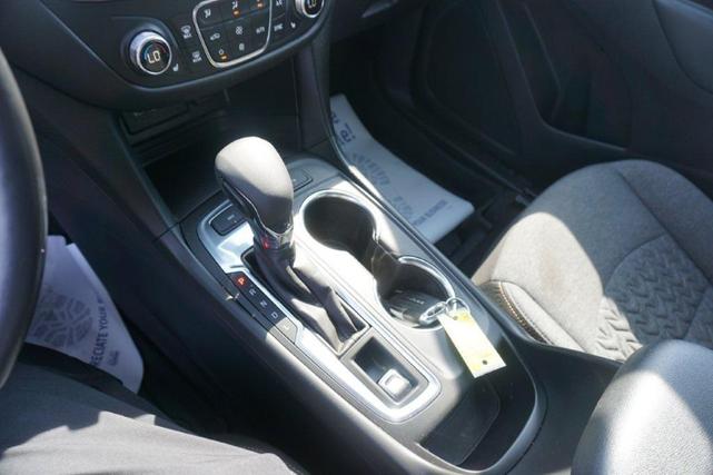 Photo of 2022 Iron Gray Metallic Chevrolet Equinox