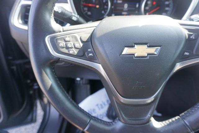 Photo of 2022 Iron Gray Metallic Chevrolet Equinox