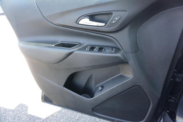 Photo of 2022 Iron Gray Metallic Chevrolet Equinox