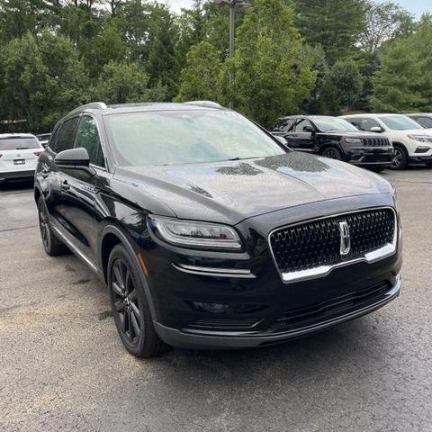 Photo of 2023 Infinite Black Metallic Clearcoat Lincoln Nautilus