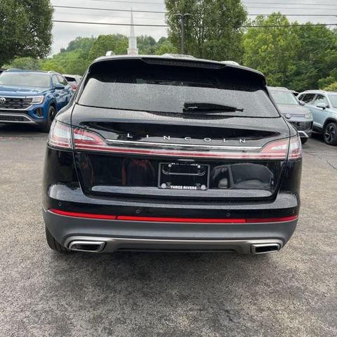 Photo of 2023 Infinite Black Metallic Clearcoat Lincoln Nautilus