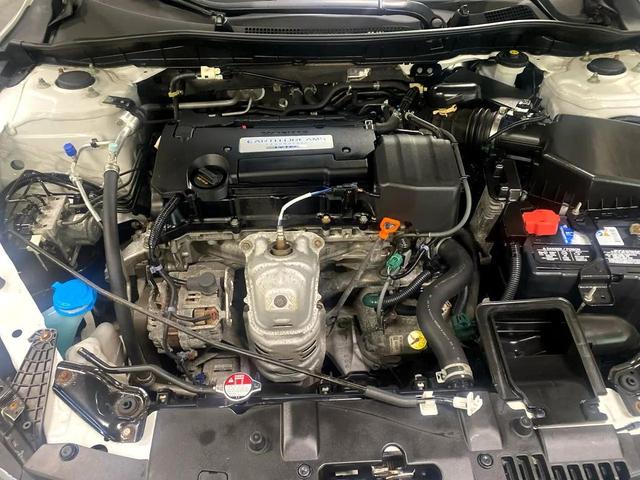 Photo of 2016 White Honda Accord