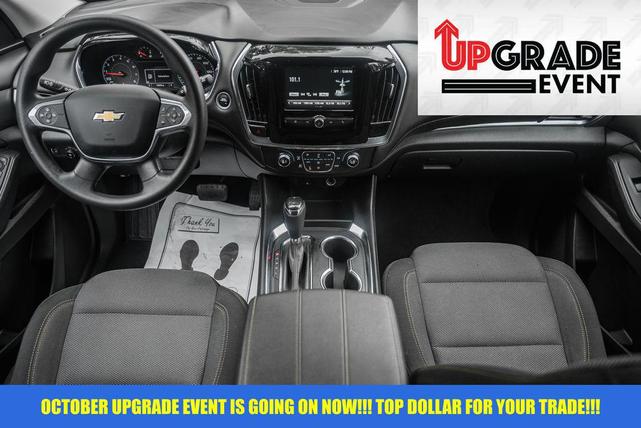 Photo of 2019 Silver Ice Metallic Chevrolet Traverse