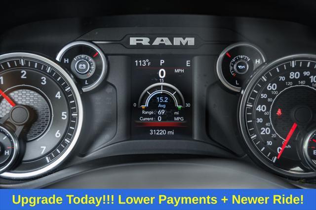 Photo of 2022 Diamond Black Crystal Pearlcoat RAM 1500