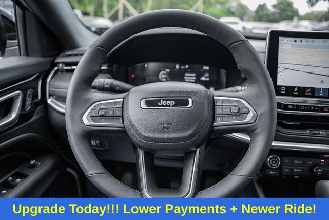 Photo of 2023 Bright White Clearcoat Jeep Compass