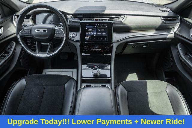 Photo of 2024 Silver Zynith Jeep Grand Cherokee