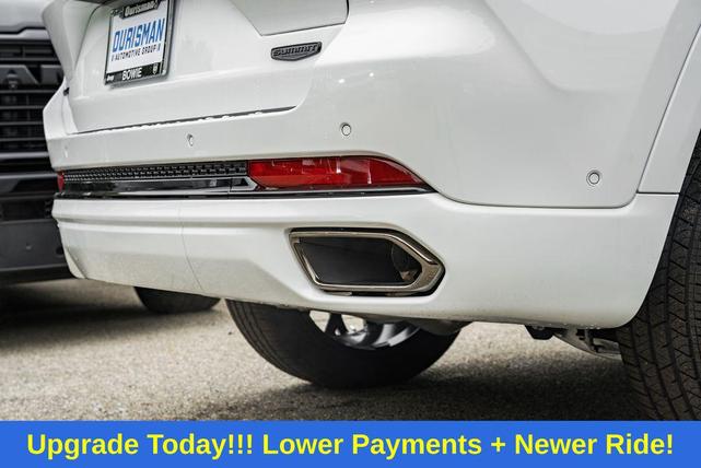 Photo of 2025 Silver Zynith Jeep Grand Cherokee L