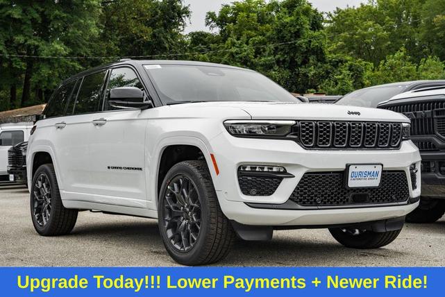 Photo of 2025 Silver Zynith Jeep Grand Cherokee L