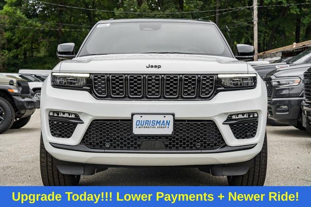 Photo of 2025 Silver Zynith Jeep Grand Cherokee L