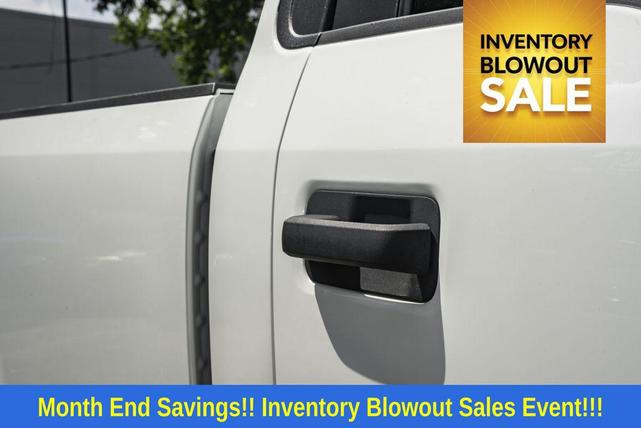 Photo of 2022 Oxford White Ford F-250