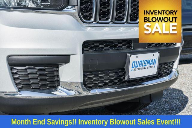 Photo of 2025 Silver Zynith Jeep Grand Cherokee L