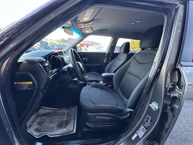 Photo of 2018 Titanium Gray Kia Soul