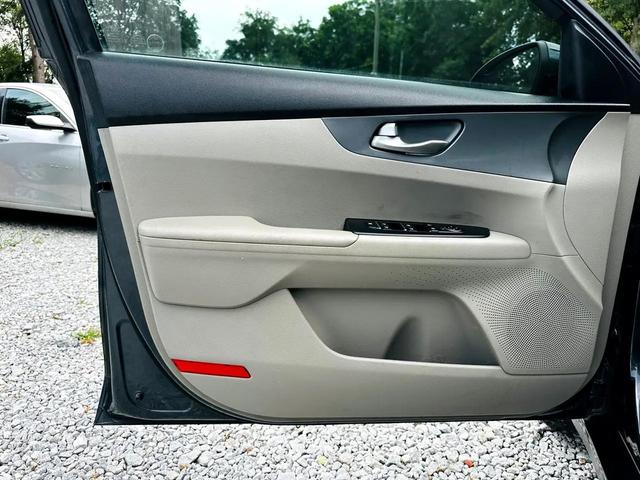 Photo of 2019 Gray Kia Forte