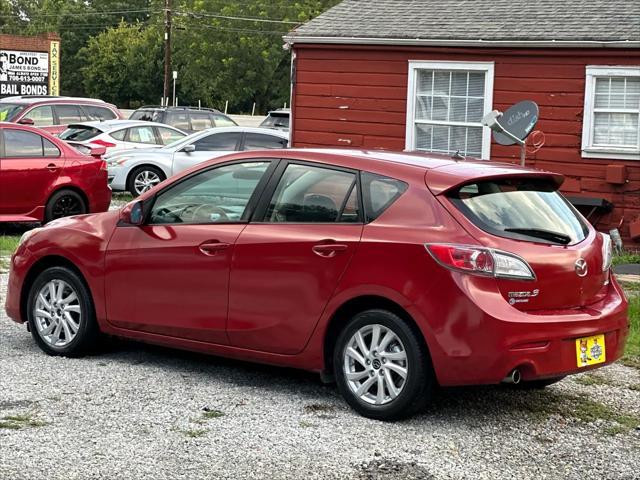 Photo of 2013 Velocity Red Mica Mazda Mazda3