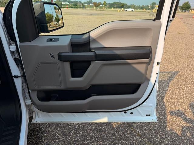 Photo of 2016 White Ford F-150