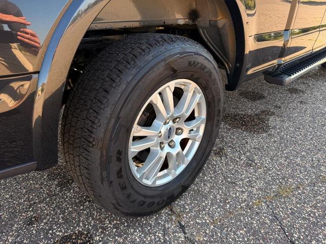 Photo of 2015 Black Ford F-150