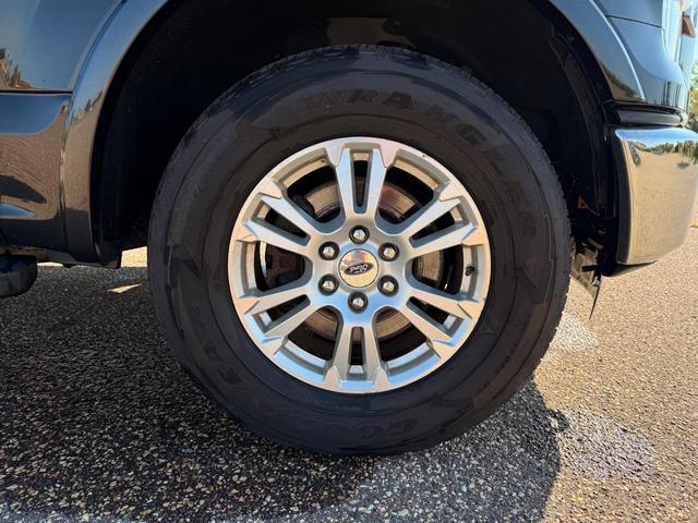 Photo of 2015 Black Ford F-150