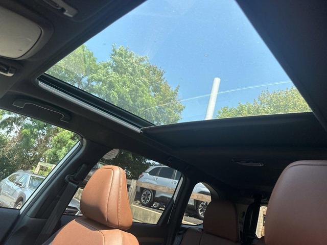 Photo of 2025 Crystal White Pearl Subaru Forester