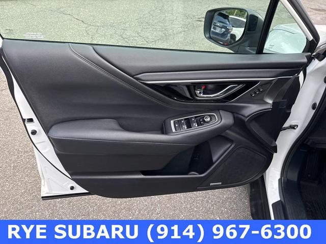 Photo of 2023 Crystal White Pearl Subaru Outback