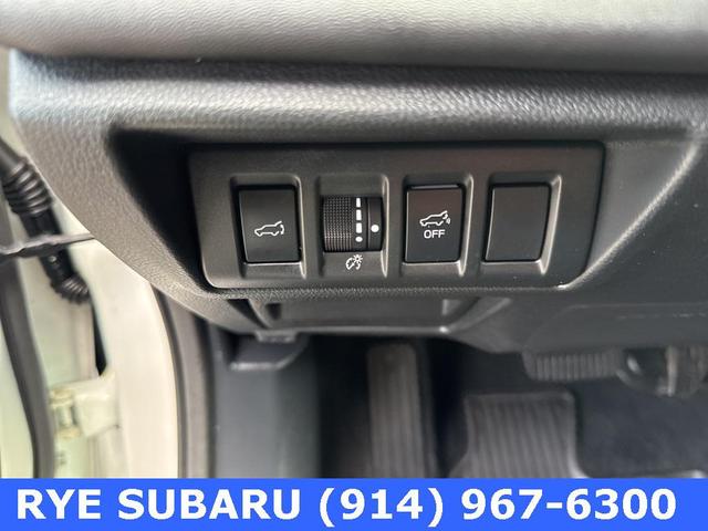 Photo of 2023 Crystal White Pearl Subaru Outback