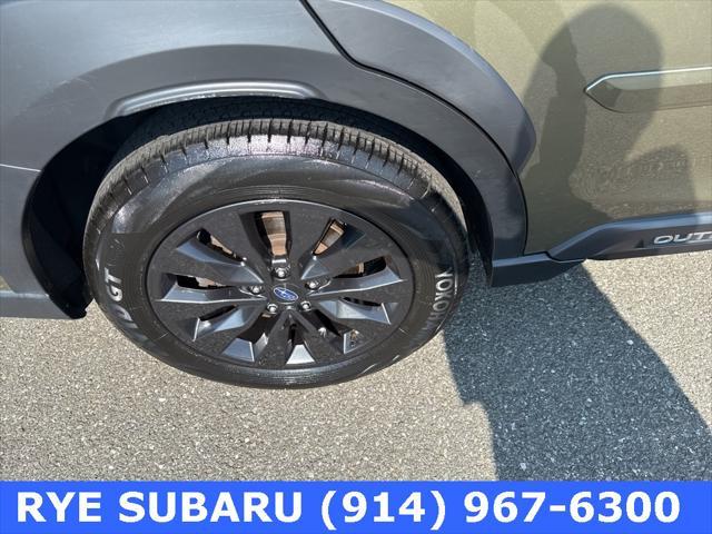 Photo of 2023 Autumn Green Metallic Subaru Outback