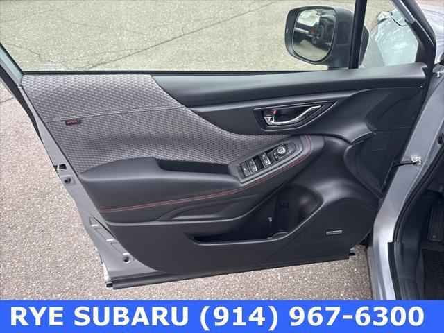 Photo of 2022 Ice Silver Metallic Subaru Forester