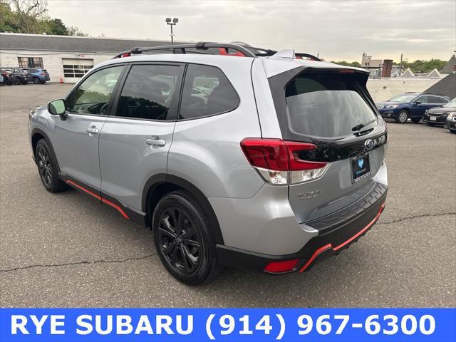 Photo of 2022 Ice Silver Metallic Subaru Forester