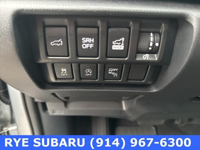 Photo of 2022 Ice Silver Metallic Subaru Forester