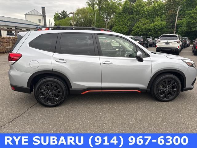Photo of 2022 Ice Silver Metallic Subaru Forester