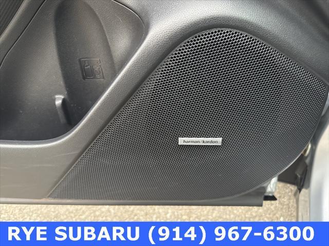 Photo of 2022 Ice Silver Metallic Subaru Forester