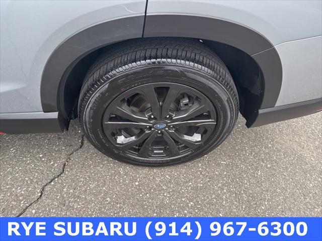 Photo of 2022 Ice Silver Metallic Subaru Forester