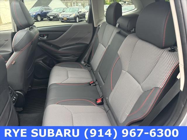 Photo of 2022 Ice Silver Metallic Subaru Forester