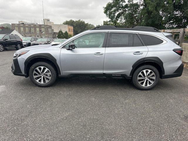Photo of 2025 Ice Silver Metallic Subaru Outback