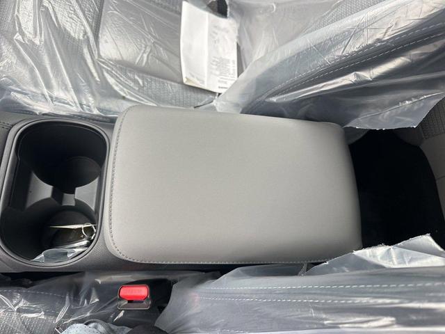 Photo of 2025 Ice Silver Metallic Subaru Outback