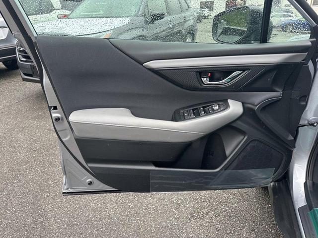 Photo of 2025 Ice Silver Metallic Subaru Outback
