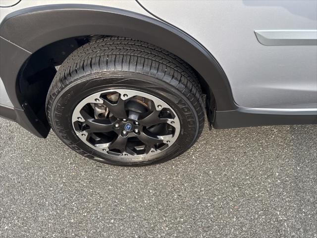 Photo of 2023 Ice Silver Metallic Subaru Crosstrek