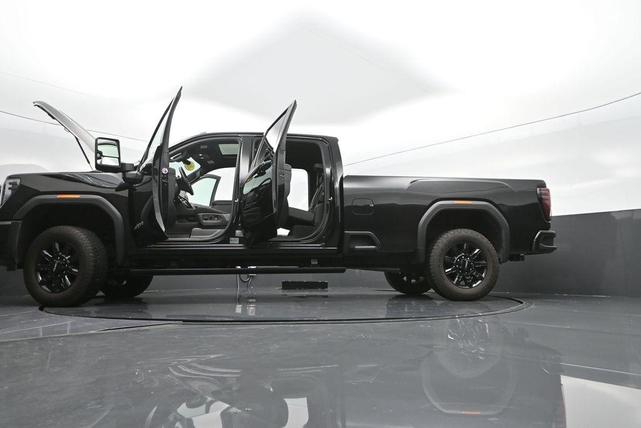 Photo of 2024 Onyx Black GMC Sierra 3500