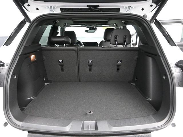 Photo of 2025 Iridescent Pearl Tricoat Chevrolet Trailblazer