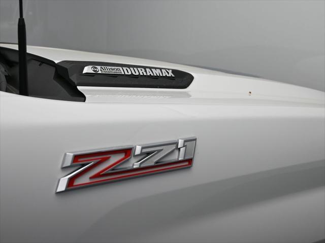Photo of 2024 Summit White Chevrolet Silverado 2500