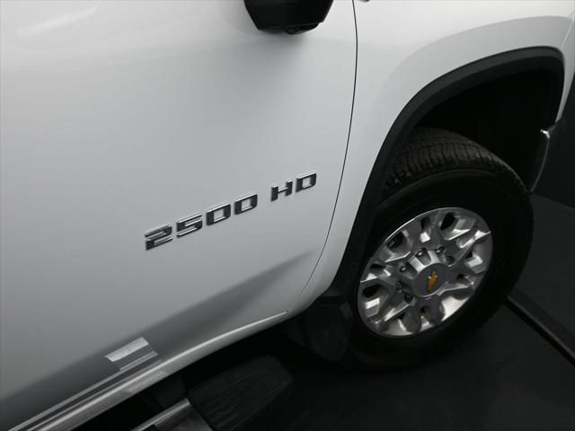 Photo of 2024 Summit White Chevrolet Silverado 2500