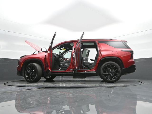 Photo of 2024 Radiant Red Tintcoat Chevrolet Traverse