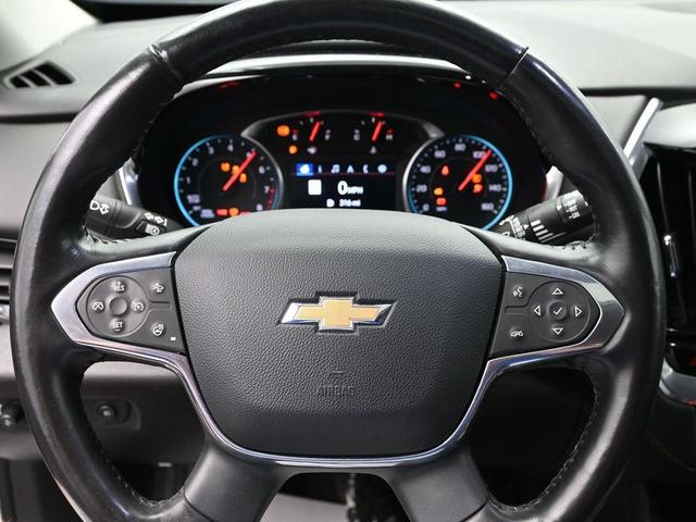 Photo of 2020 Iridescent Pearl Tricoat Chevrolet Traverse
