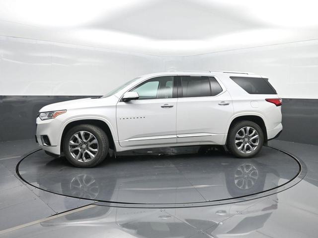Photo of 2020 Iridescent Pearl Tricoat Chevrolet Traverse
