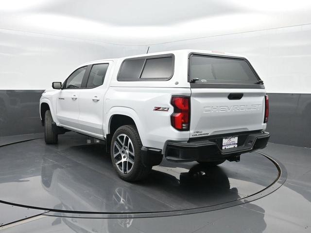 Photo of 2023 Summit White Chevrolet Colorado