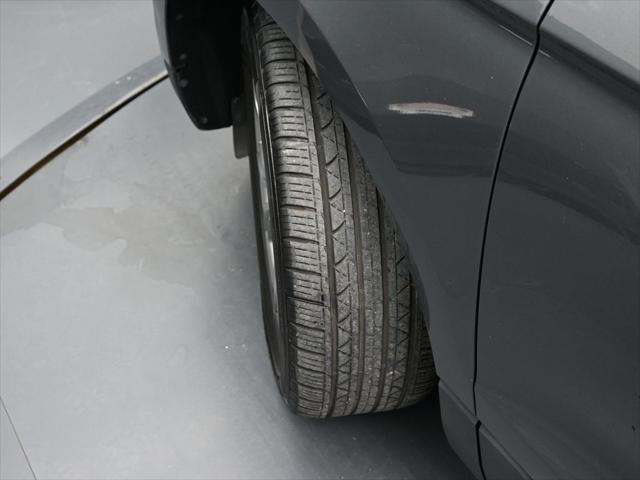 Photo of 2022 Carbonized Gray Metallic Ford Edge