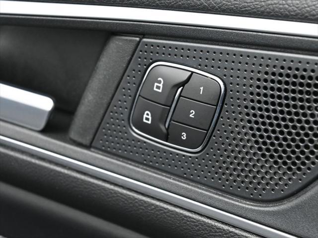 Photo of 2022 Carbonized Gray Metallic Ford Edge