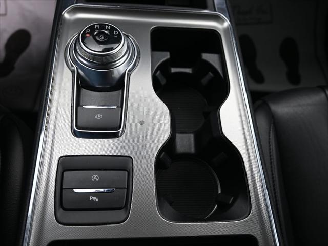 Photo of 2022 Carbonized Gray Metallic Ford Edge