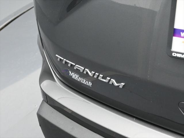 Photo of 2022 Carbonized Gray Metallic Ford Edge